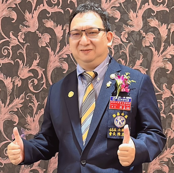 在模型中築夢，為公益點燈—專訪華廈建築模型公司董事長 陳立初