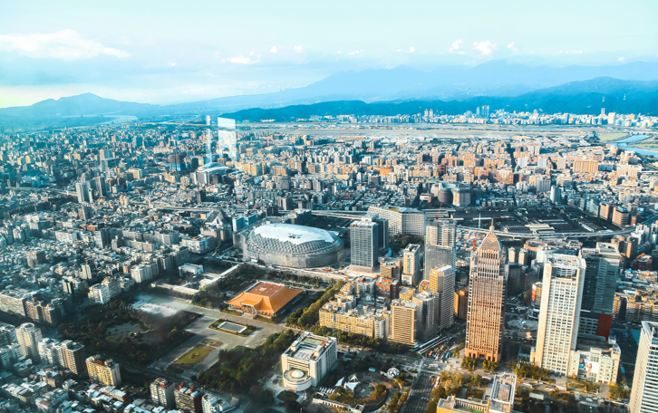 專家分析：央行第七波信用管制下首購族面臨嚴峻貸款挑戰，豪宅市場依舊穩健