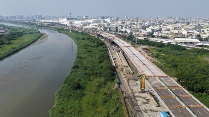 臺南市長黃偉哲持續推動北外環道路　拚120年底全線通車完工　強化南科與市區交通連結