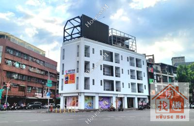 ❤️高醫旁一樓「黃金大店面」三面臨路、超大展示櫥窗