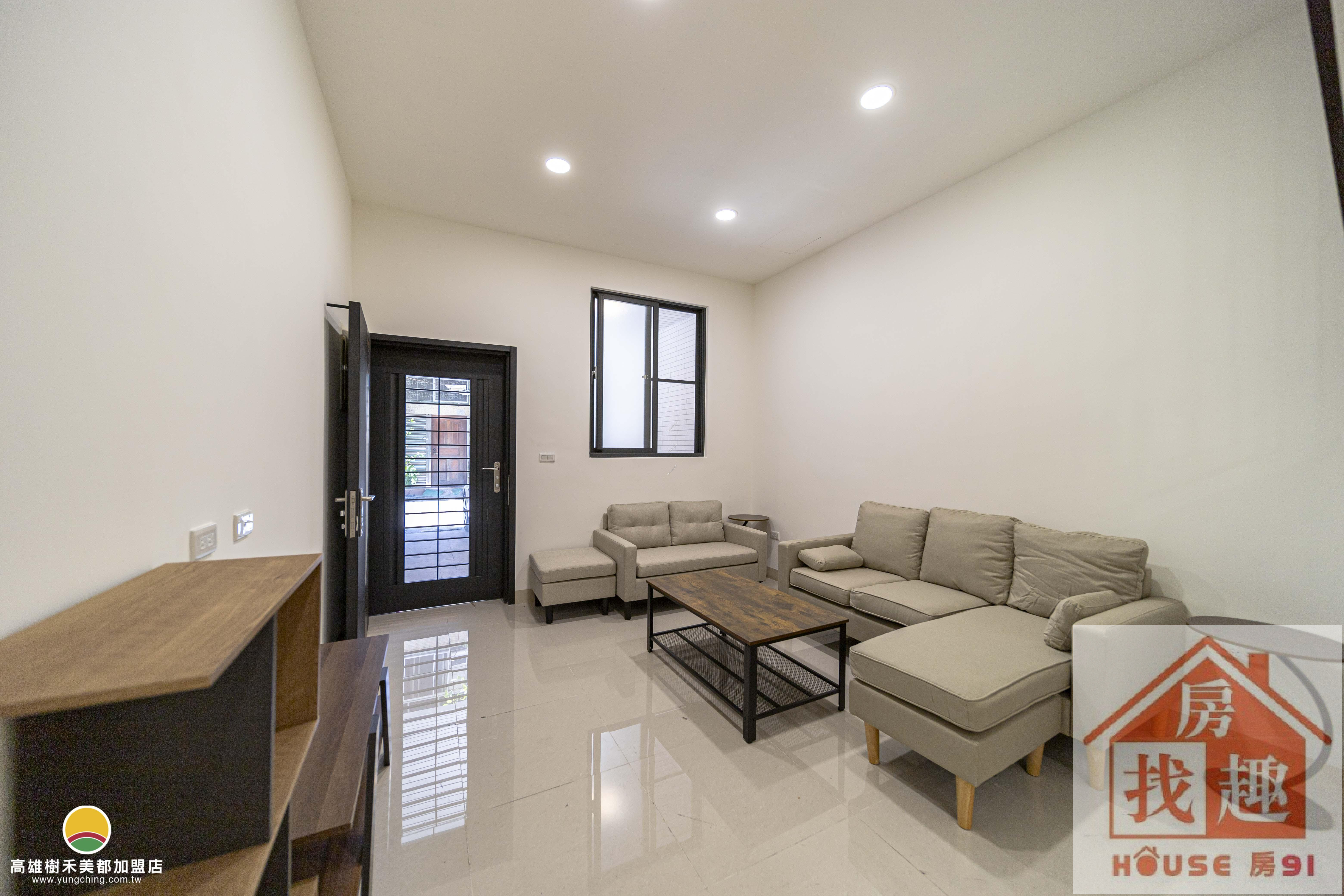 文化中心｜全新屋況活巷車庫透天‼️