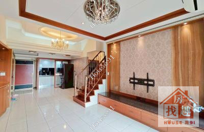 近左營高鐵｜天鵝堡｜景觀樓中樓大露臺平車