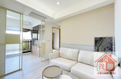 前鎮高中旁｜英倫亞灣｜全新裝潢高樓採光兩房車位