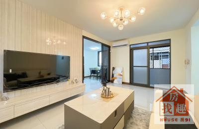 哈瑪星｜中山大學＆鼓山國小｜陽台進出裝潢三房美寓